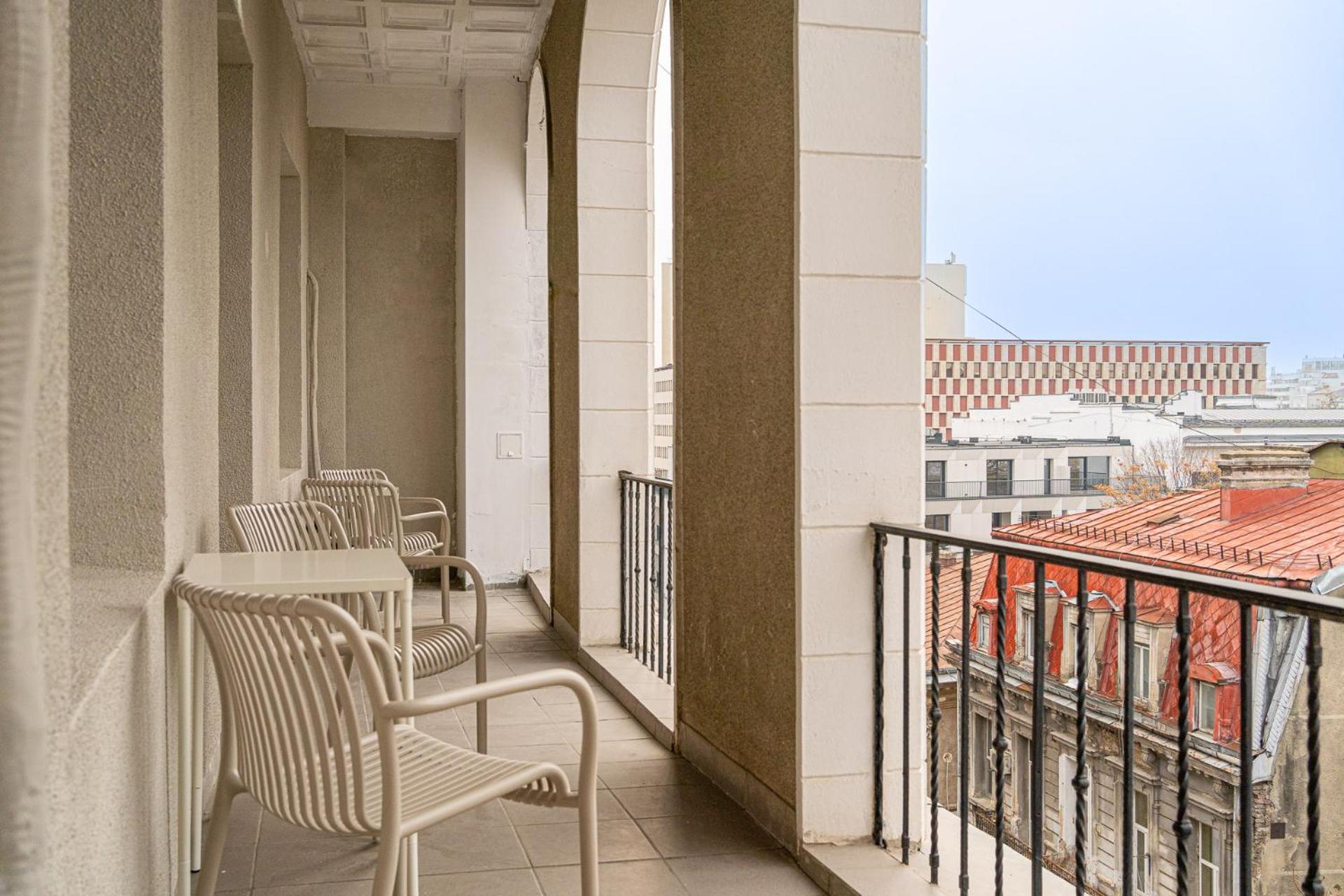 Loggia & Luxe 5Br Penthouse In Universitatii Area Бухарест Экстерьер фото