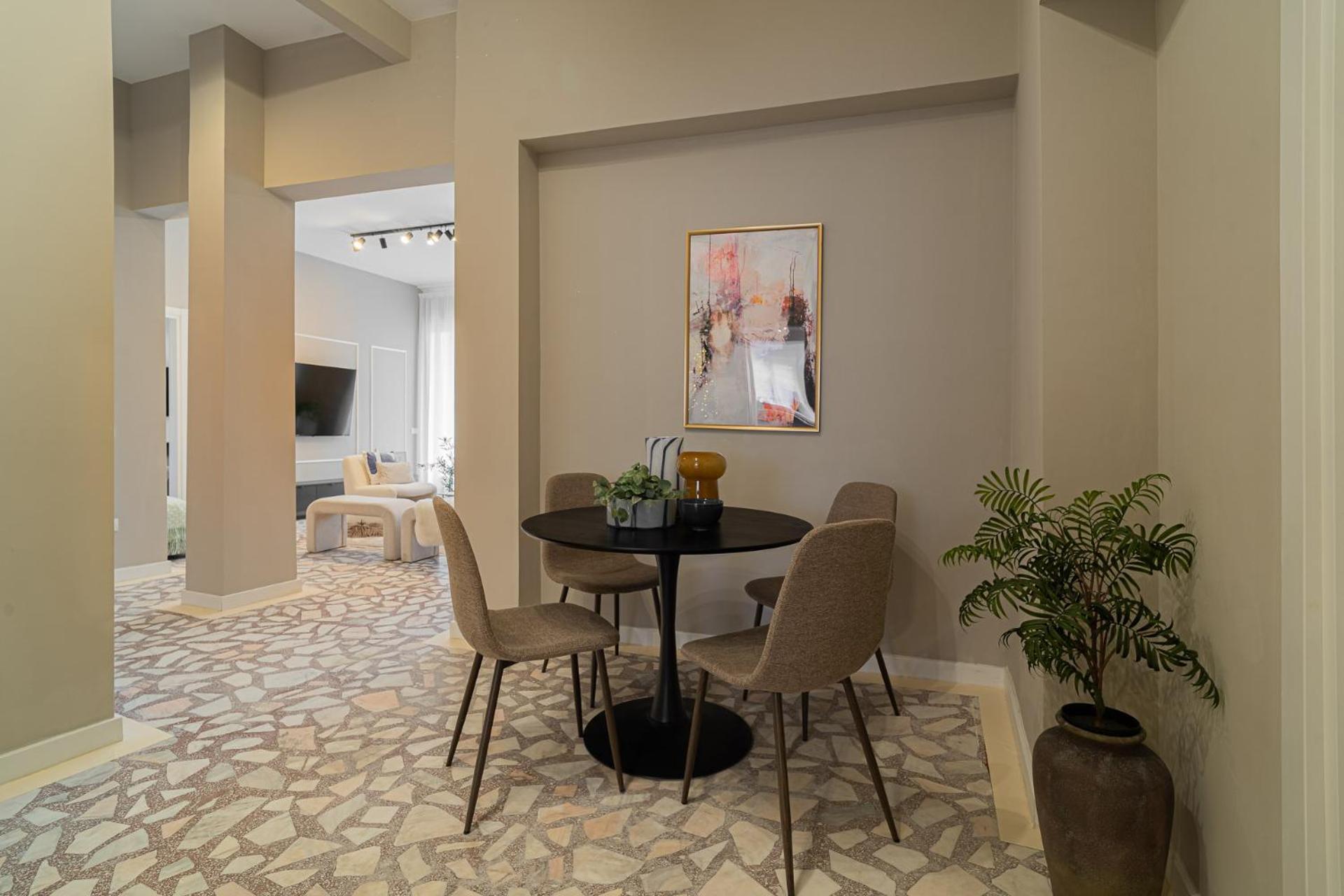 Loggia & Luxe 5Br Penthouse In Universitatii Area Бухарест Экстерьер фото